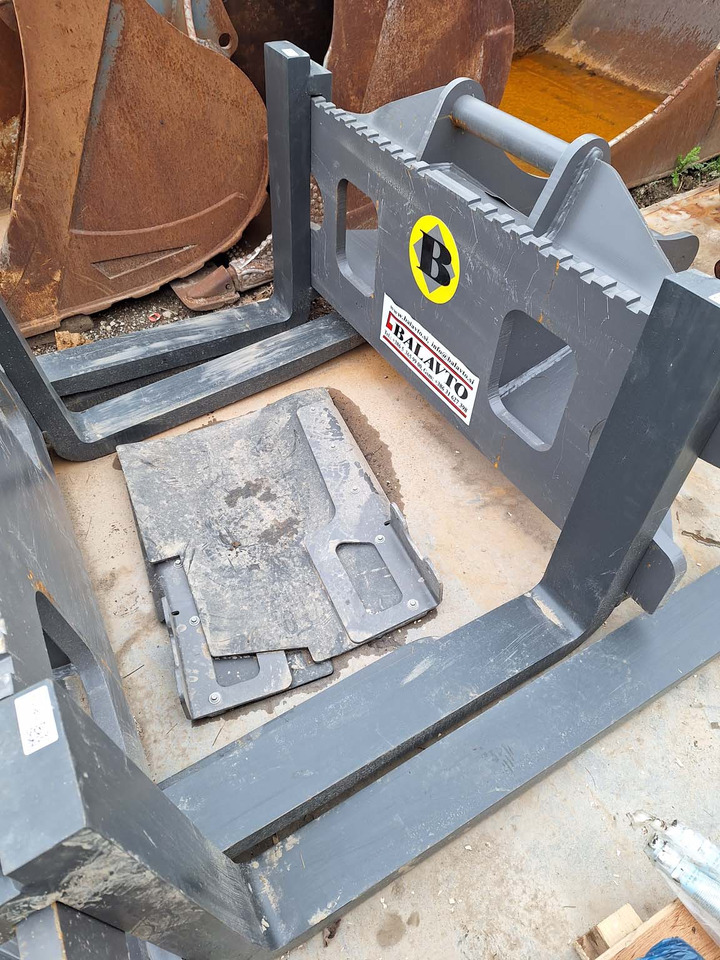 BALAVTO pallet forks 1500 mm - Horquillas: foto 2 BALAVTO pallet forks 1500 mm - Horquillas: foto 2