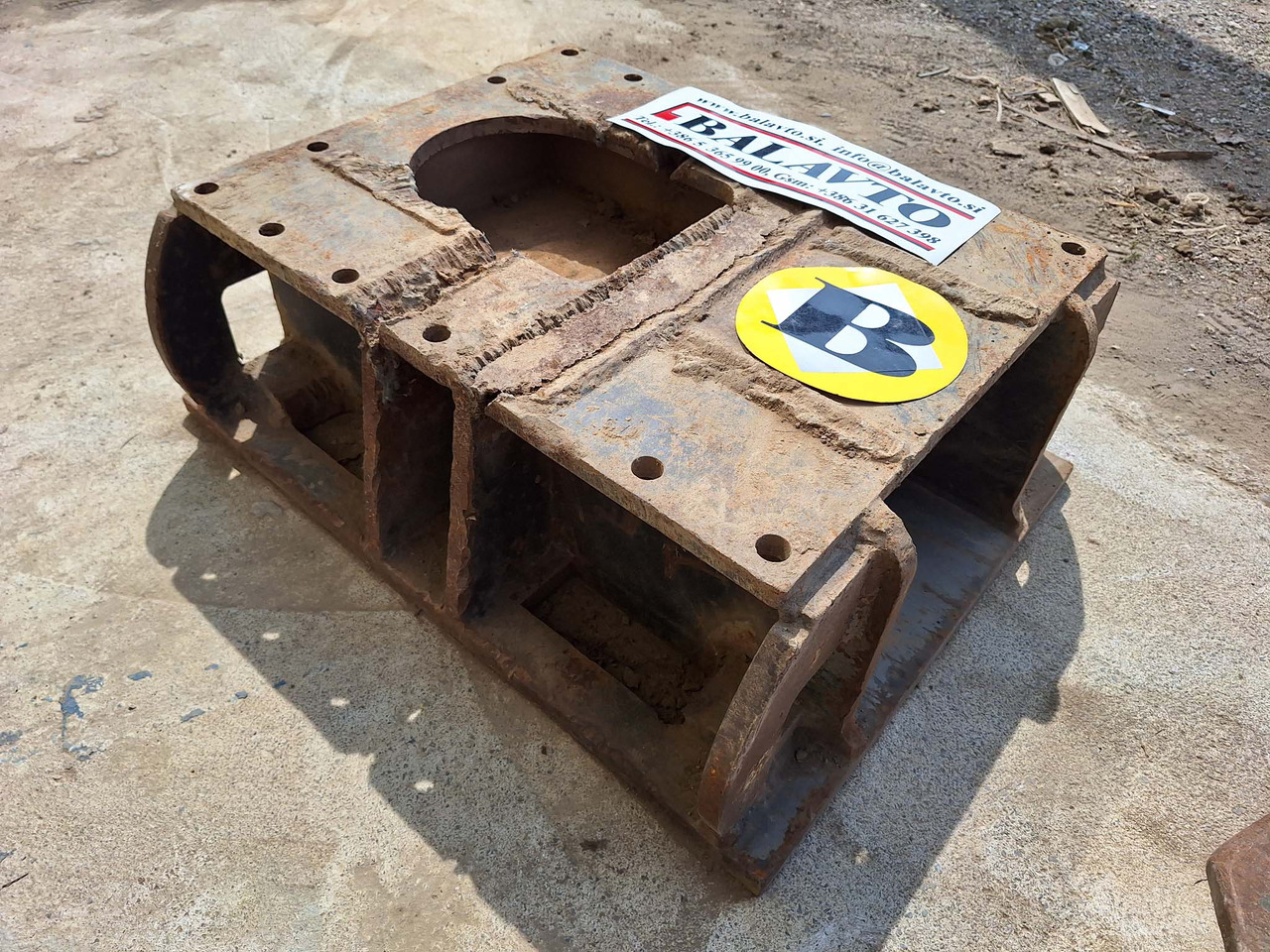 Balavto attachment plate B1 - Acoplamiento rápido para Maquinaria de construcción: foto 1 Balavto attachment plate B1 - Acoplamiento rápido para Maquinaria de construcción: foto 1