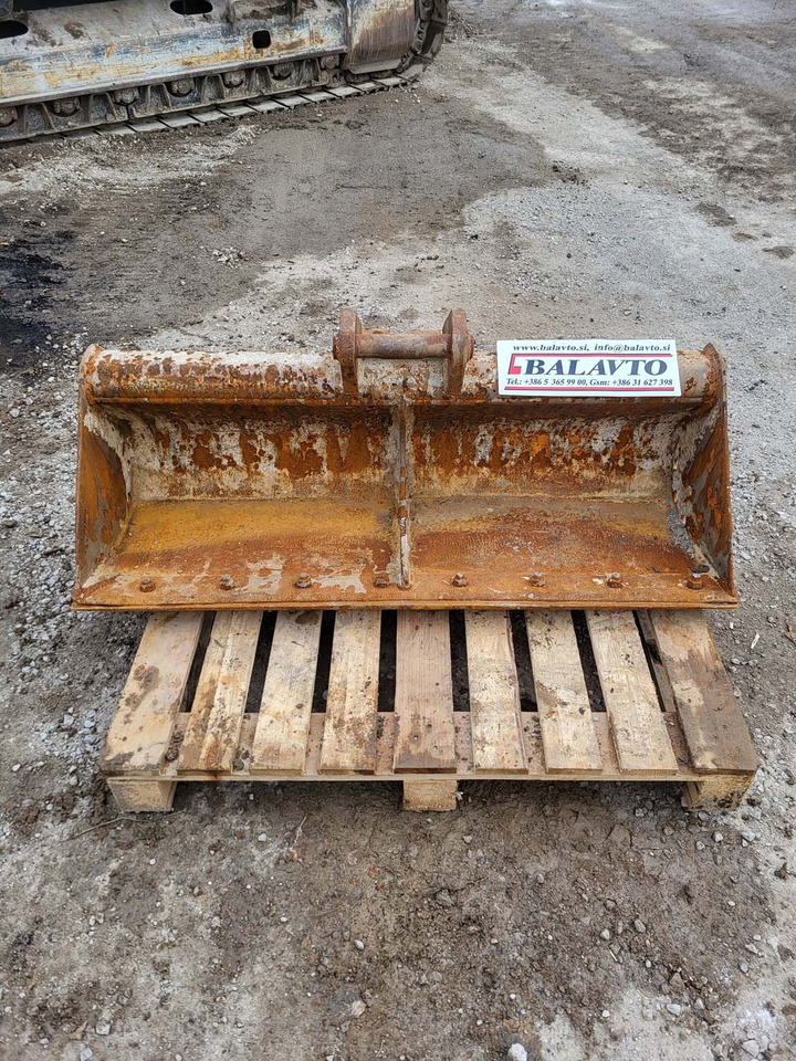 Ditch cleaning bucket 1400 mm VTN for 8-11 ton excavators - Cazo para excavadora para Maquinaria de construcción: foto 1 Ditch cleaning bucket 1400 mm VTN for 8-11 ton excavators - Cazo para excavadora para Maquinaria de construcción: foto 1