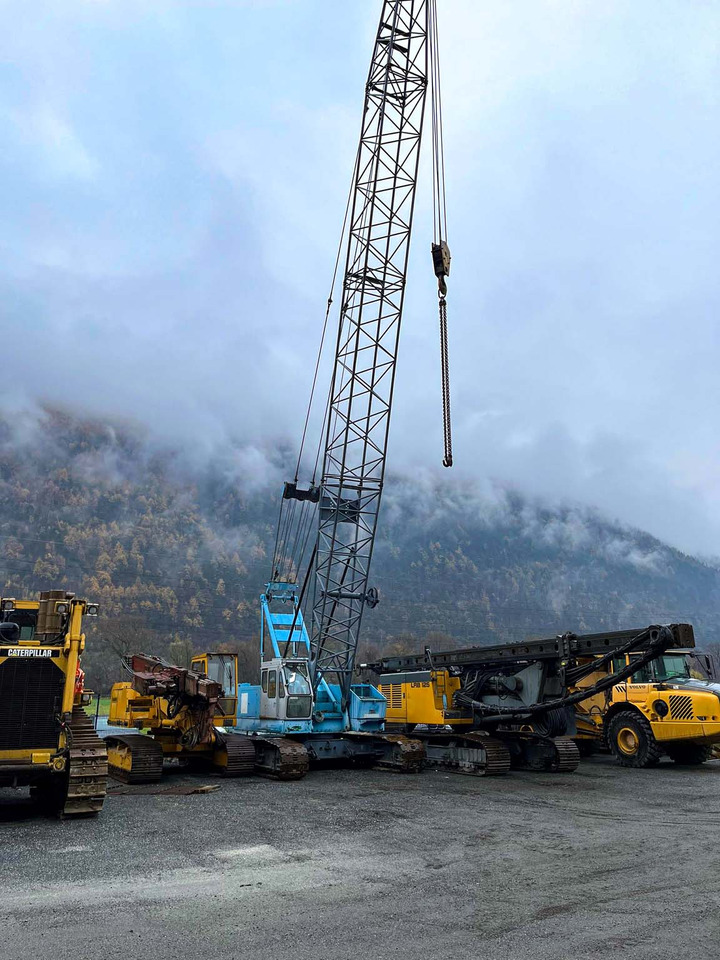 Hitachi KH 180-2 - Grúa sobre orugas: foto 3 Hitachi KH 180-2 - Grúa sobre orugas: foto 3