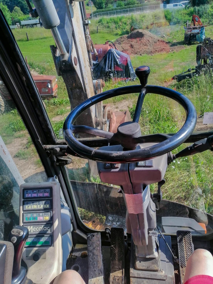 MECALAC 14 MXT - Excavadora de ruedas: foto 3 MECALAC 14 MXT - Excavadora de ruedas: foto 3