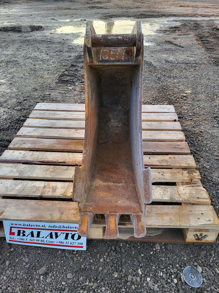 Narrow digging bucket 300 mm - Cazo para excavadora: foto 1 Narrow digging bucket 300 mm - Cazo para excavadora: foto 1