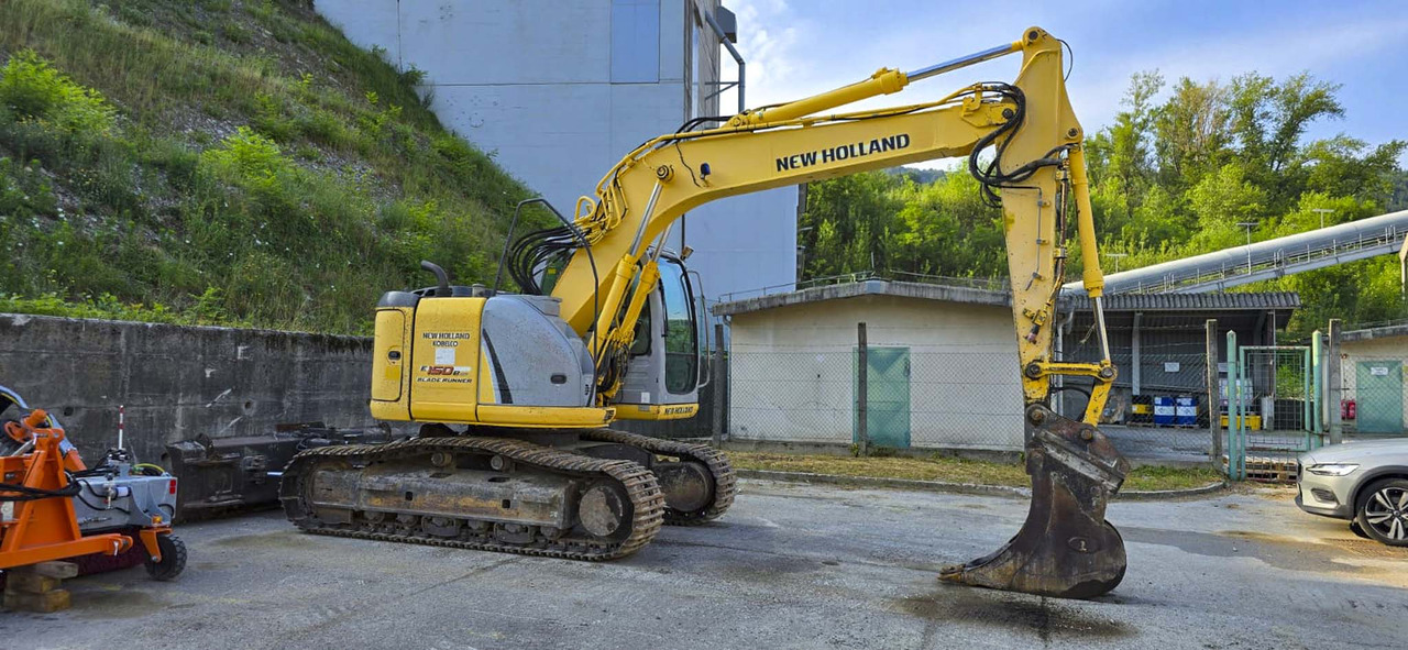 New Holland Kobelco E150BSR-2 Blade Runner - Excavadora de cadenas: foto 3 New Holland Kobelco E150BSR-2 Blade Runner - Excavadora de cadenas: foto 3