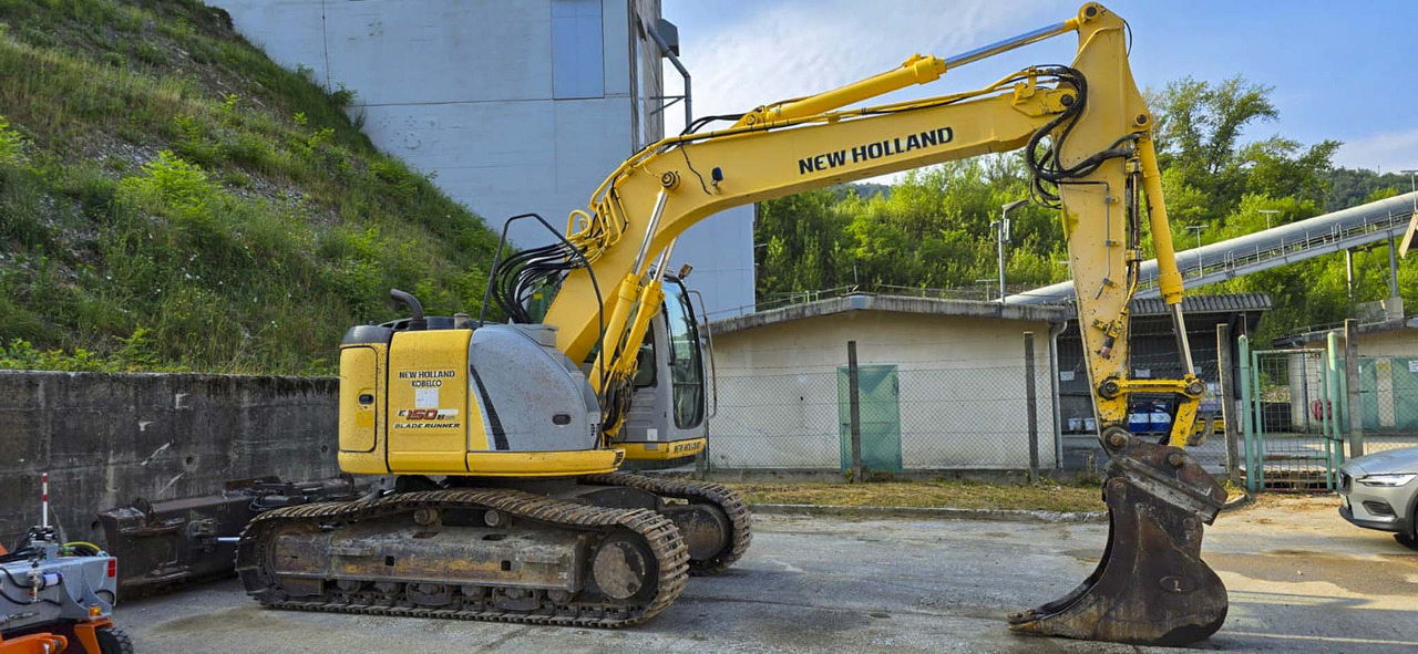 New Holland Kobelco E150BSR-2 Blade Runner - Excavadora de cadenas: foto 2 New Holland Kobelco E150BSR-2 Blade Runner - Excavadora de cadenas: foto 2