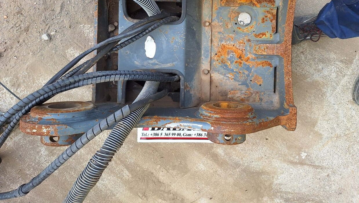 OilQuick hydraulic OQ70/55 - Acoplamiento rápido para Excavadora: foto 3 OilQuick hydraulic OQ70/55 - Acoplamiento rápido para Excavadora: foto 3