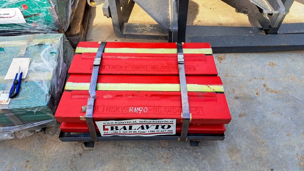 Blow bar Rubble Master RM90 for crusher - Piezas de recambio para Machacadora: foto 2 Blow bar Rubble Master RM90 for crusher - Piezas de recambio para Machacadora: foto 2