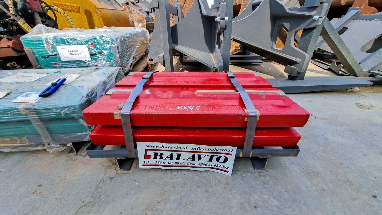 Blow bar Rubble Master RM90 for crusher - Piezas de recambio para Machacadora: foto 3 Blow bar Rubble Master RM90 for crusher - Piezas de recambio para Machacadora: foto 3