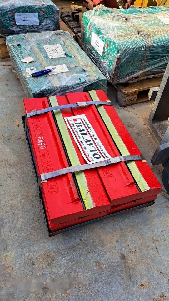 Blow bar Rubble Master RM90 for crusher - Piezas de recambio para Machacadora: foto 4 Blow bar Rubble Master RM90 for crusher - Piezas de recambio para Machacadora: foto 4