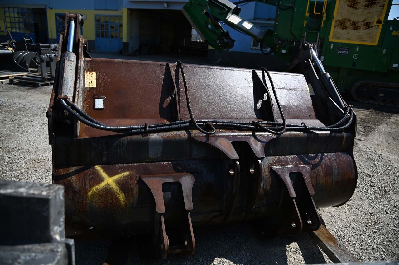 Trevi Benne loader bucket 2500 mm - Cazo cargador: foto 5 Trevi Benne loader bucket 2500 mm - Cazo cargador: foto 5
