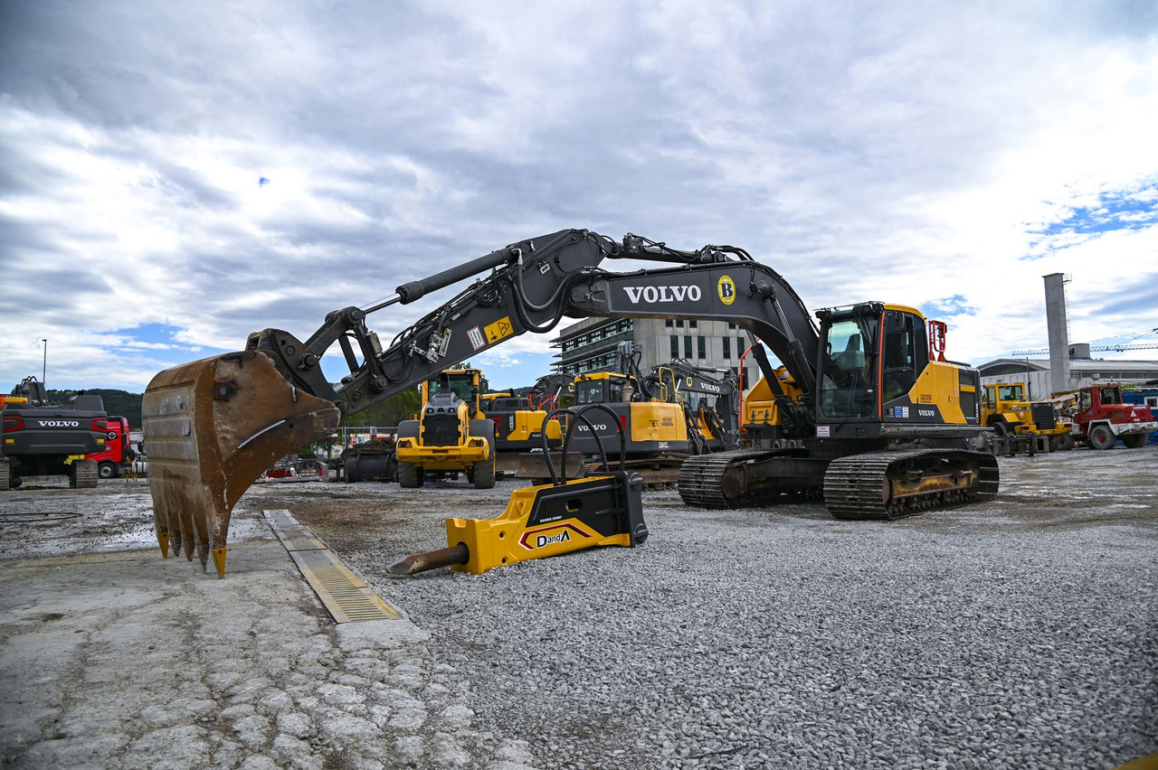 VOLVO EC220EL - Excavadora de cadenas: foto 1 VOLVO EC220EL - Excavadora de cadenas: foto 1