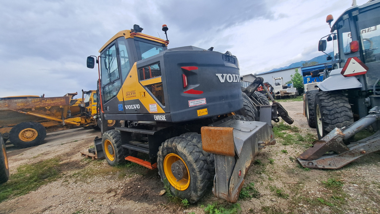 VOLVO EWR150E - Excavadora de ruedas: foto 1 VOLVO EWR150E - Excavadora de ruedas: foto 1