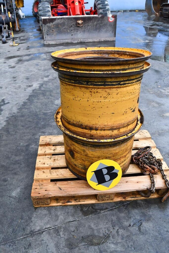 Volvo 4400, 6300, L90, L90B, L70 - Llanta: foto 2 Volvo 4400, 6300, L90, L90B, L70 - Llanta: foto 2