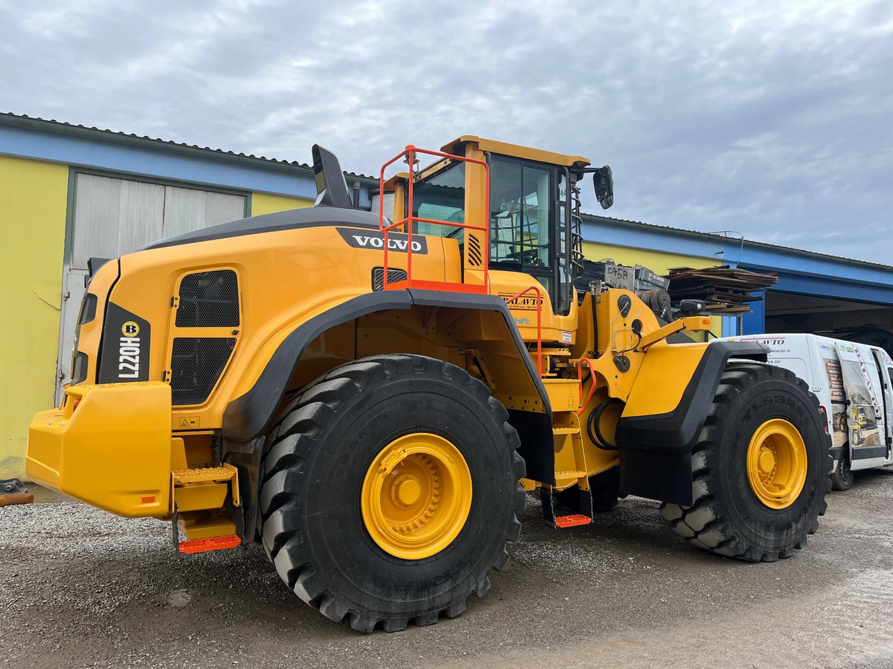 Cargadora de ruedas Volvo L220H: foto 1