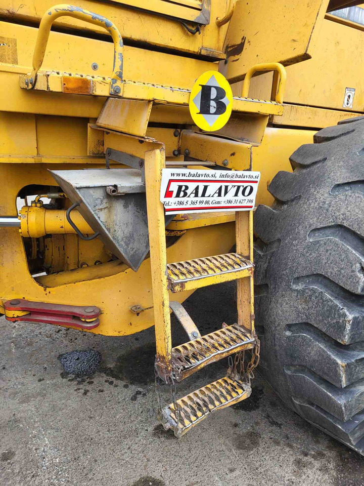 Volvo steps - Peldaño para Cargadora: foto 1 Volvo steps - Peldaño para Cargadora: foto 1