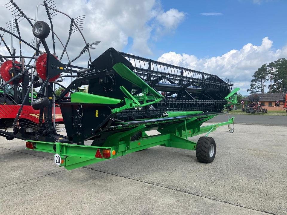 Deutz Fahr Schneidwerk DH540A inkl Schneidwerkwagen Mähdrescher - Cabezal de grano: foto 1 Deutz Fahr Schneidwerk DH540A inkl Schneidwerkwagen Mähdrescher - Cabezal de grano: foto 1