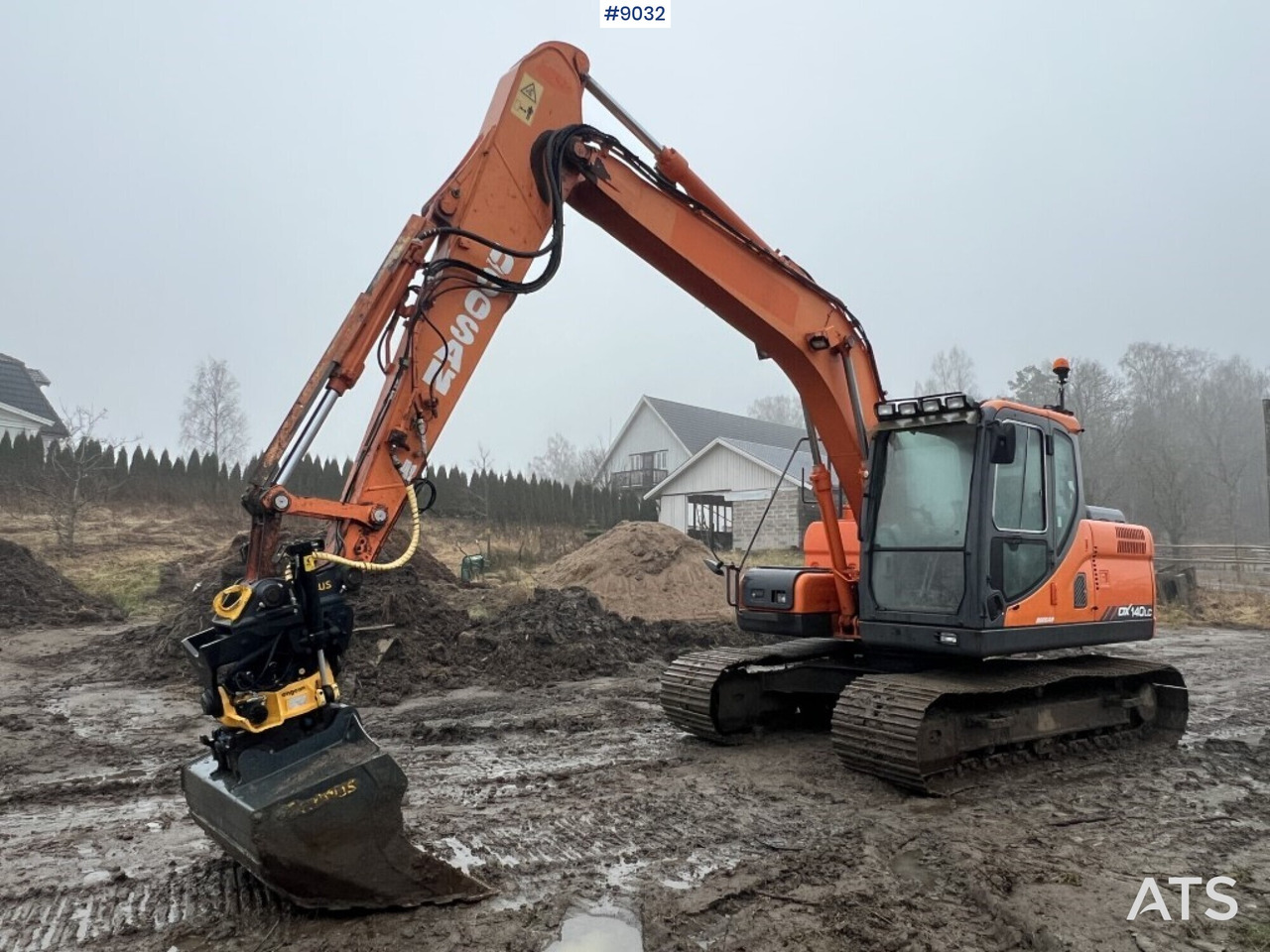 Excavator Doosan DX140LC (SEE VIDEO) - Excavadora: foto 1 Excavator Doosan DX140LC (SEE VIDEO) - Excavadora: foto 1