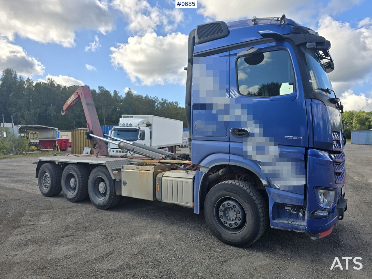 Hooklift Truck Mercedes Arocs 24 T 8x4 - Camión multibasculante: foto 2 Hooklift Truck Mercedes Arocs 24 T 8x4 - Camión multibasculante: foto 2