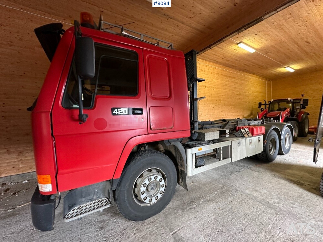 Hooklift, Volvo FL12 420 6x2 - Camión multibasculante: foto 2 Hooklift, Volvo FL12 420 6x2 - Camión multibasculante: foto 2