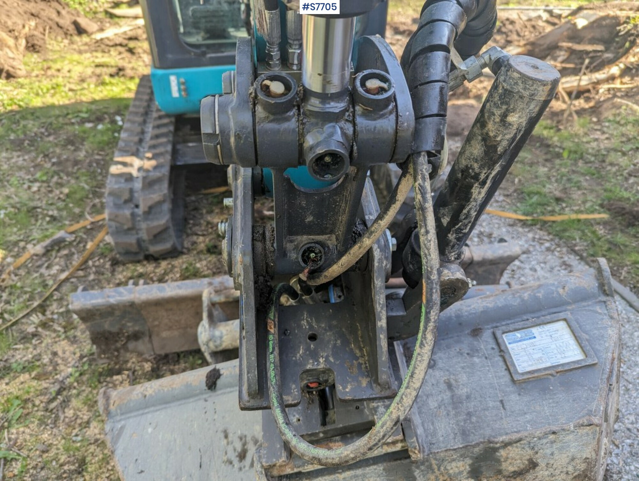 Mini excavator Sunward SWE20F with buckets SEE VIDEO - Excavadora: foto 5 Mini excavator Sunward SWE20F with buckets SEE VIDEO - Excavadora: foto 5