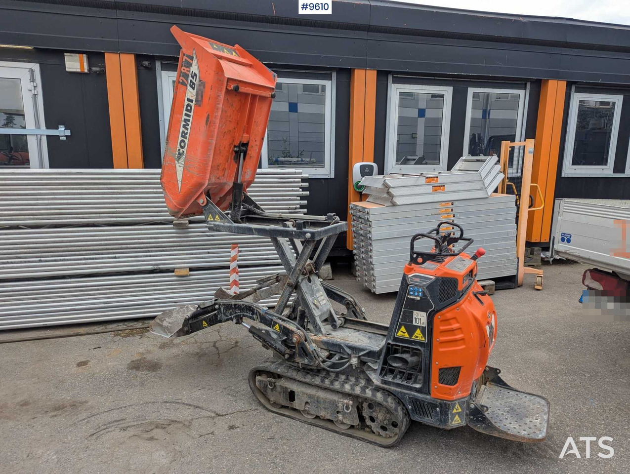Self-loading and high-tipping dumper - Minidumper: foto 1 Self-loading and high-tipping dumper - Minidumper: foto 1