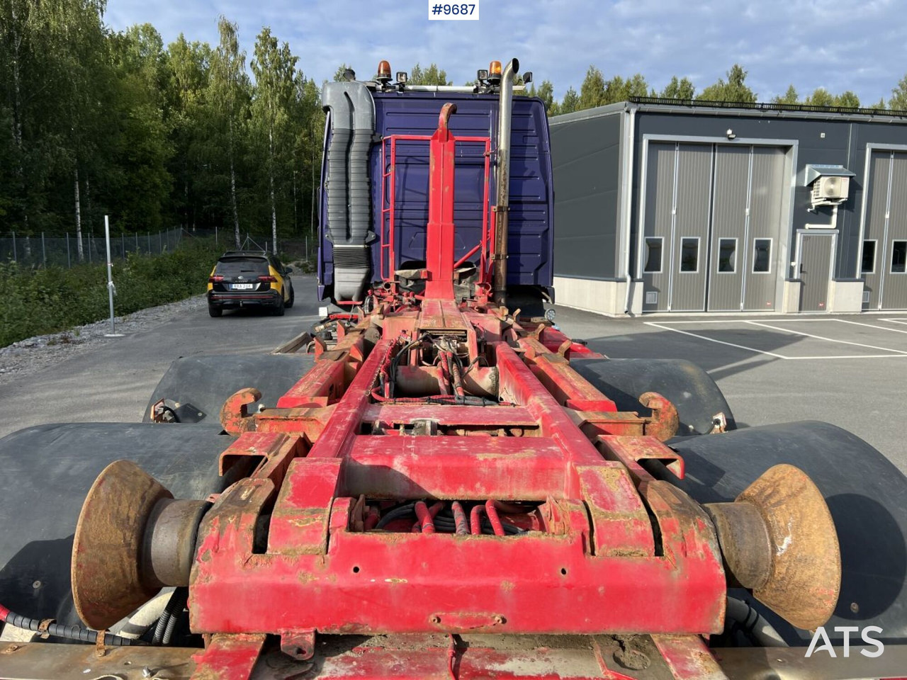 VOLVO FM-380 6*2 Truck with swap body (VIDEO) - Camión multibasculante: foto 5 VOLVO FM-380 6*2 Truck with swap body (VIDEO) - Camión multibasculante: foto 5