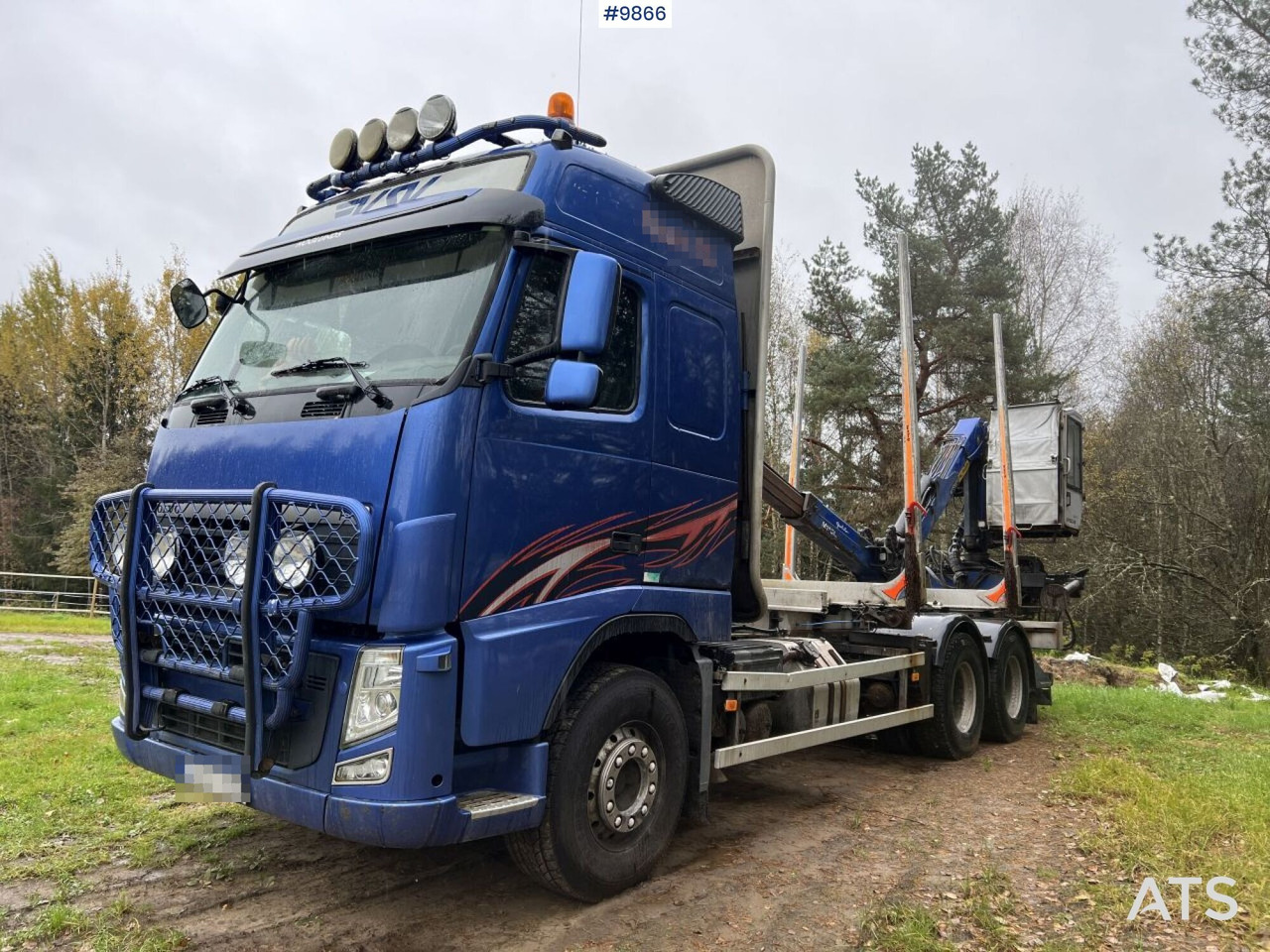 Volvo FH D13 Timber truck with Palfinger M110 crane - Camión forestal: foto 2 Volvo FH D13 Timber truck with Palfinger M110 crane - Camión forestal: foto 2