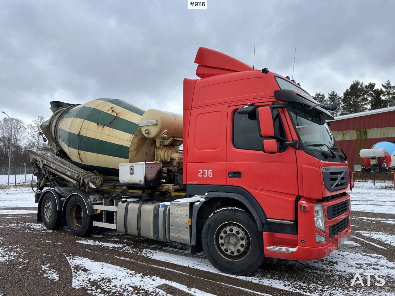 Volvo FM 6X2 Quick lock with concrete rotator (VIDEO) - Camión hormigonera: foto 2 Volvo FM 6X2 Quick lock with concrete rotator (VIDEO) - Camión hormigonera: foto 2