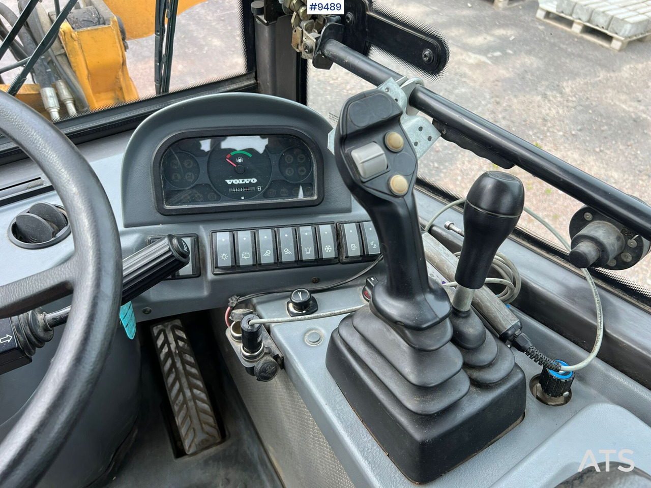 Cargadora de ruedas Volvo L25 B with tools (VIDEO): foto 6
