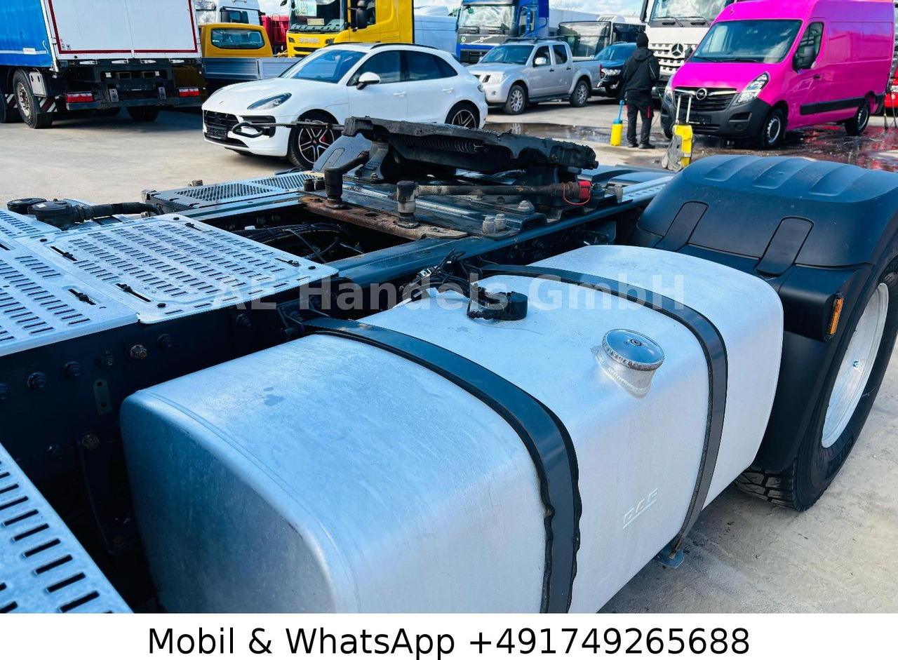 Cabeza tractora nuevo DAF XF 530 SC BL PXP 4x4 *Retarder/Hydr./Standklima: foto 10