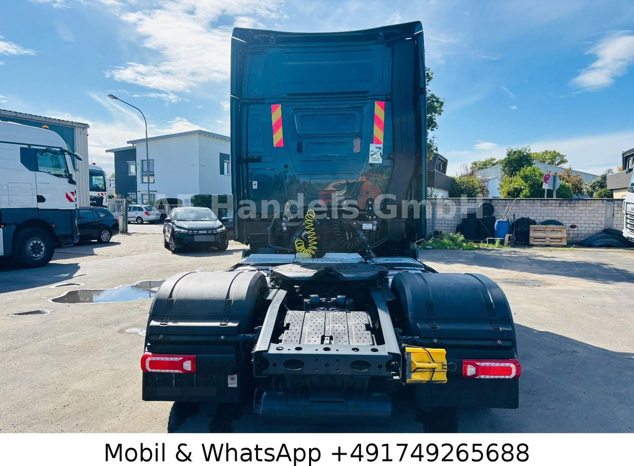 Mercedes-Benz Actros V 1843 L LL LowDeck *Retarder/ACC/2xTank - Cabeza tractora: foto 4 Mercedes-Benz Actros V 1843 L LL LowDeck *Retarder/ACC/2xTank - Cabeza tractora: foto 4