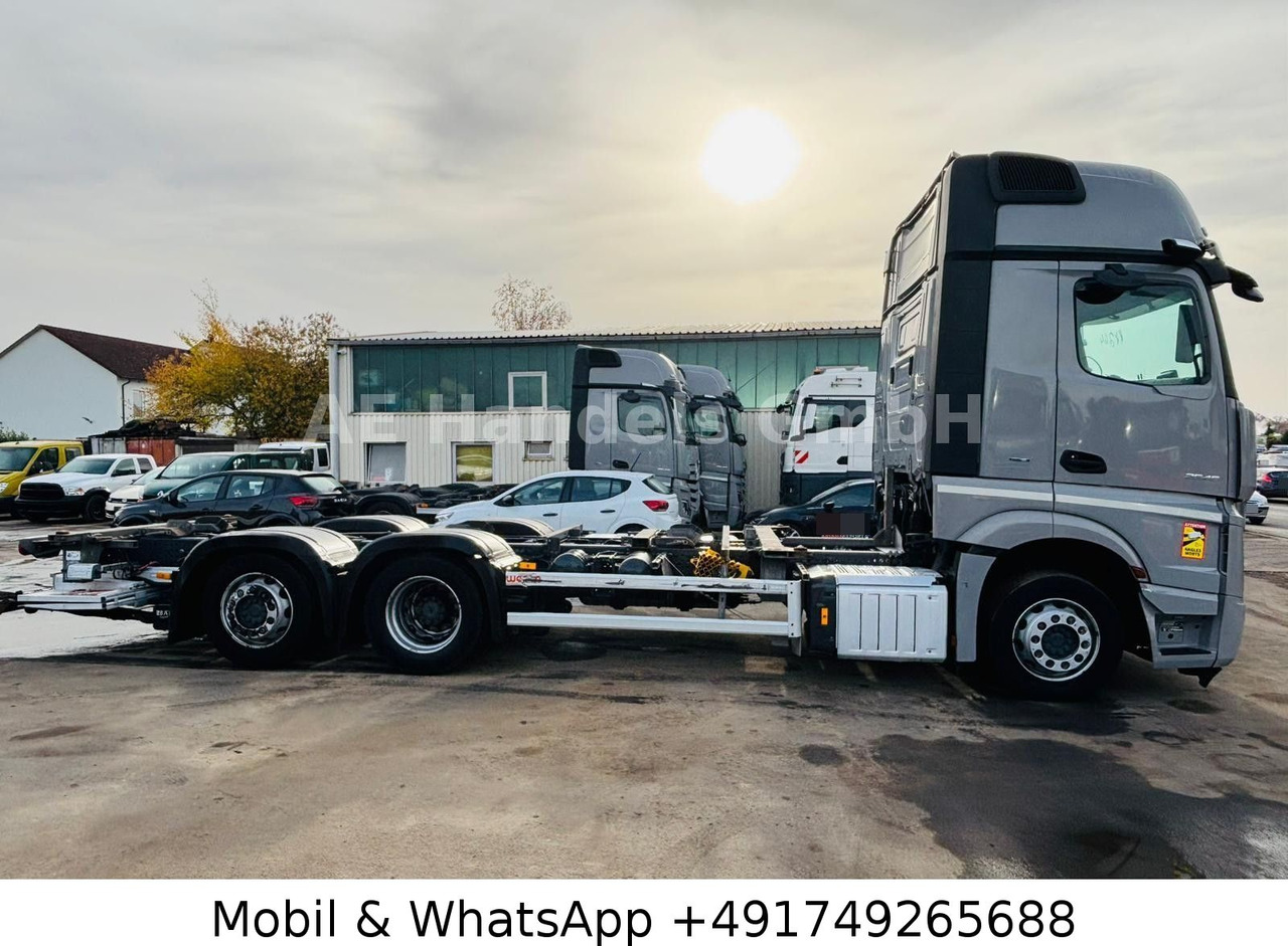 Mercedes-Benz Actros 5 2545 GigaSpace BDF *Retarder/Multi/LBW - Camión portacontenedore/ Intercambiable: foto 2 Mercedes-Benz Actros 5 2545 GigaSpace BDF *Retarder/Multi/LBW - Camión portacontenedore/ Intercambiable: foto 2