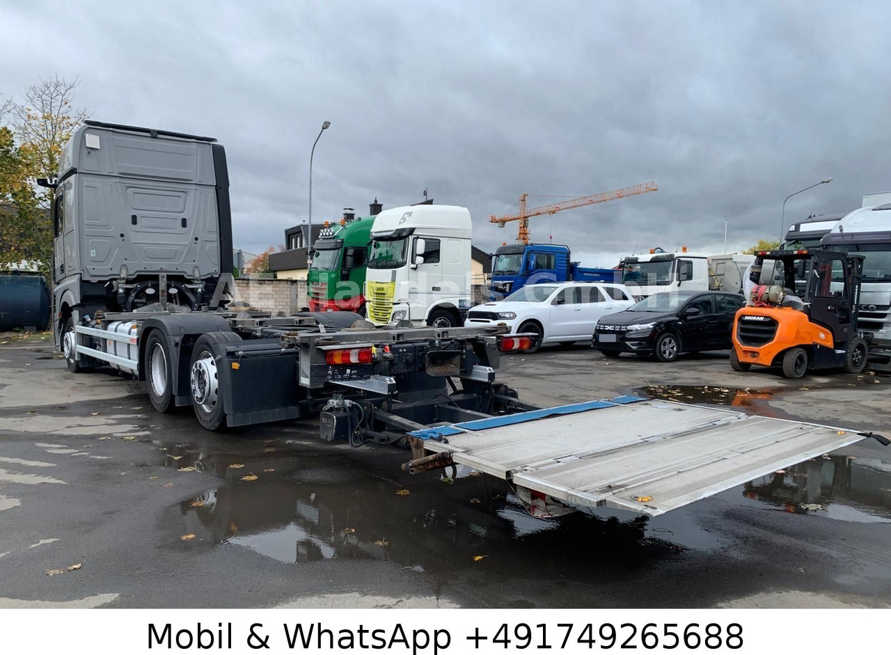 Mercedes-Benz Actros V 2545 BigSpace LL*Retarder/LBW/Lenk+Lift - Camión portacontenedore/ Intercambiable: foto 3 Mercedes-Benz Actros V 2545 BigSpace LL*Retarder/LBW/Lenk+Lift - Camión portacontenedore/ Intercambiable: foto 3