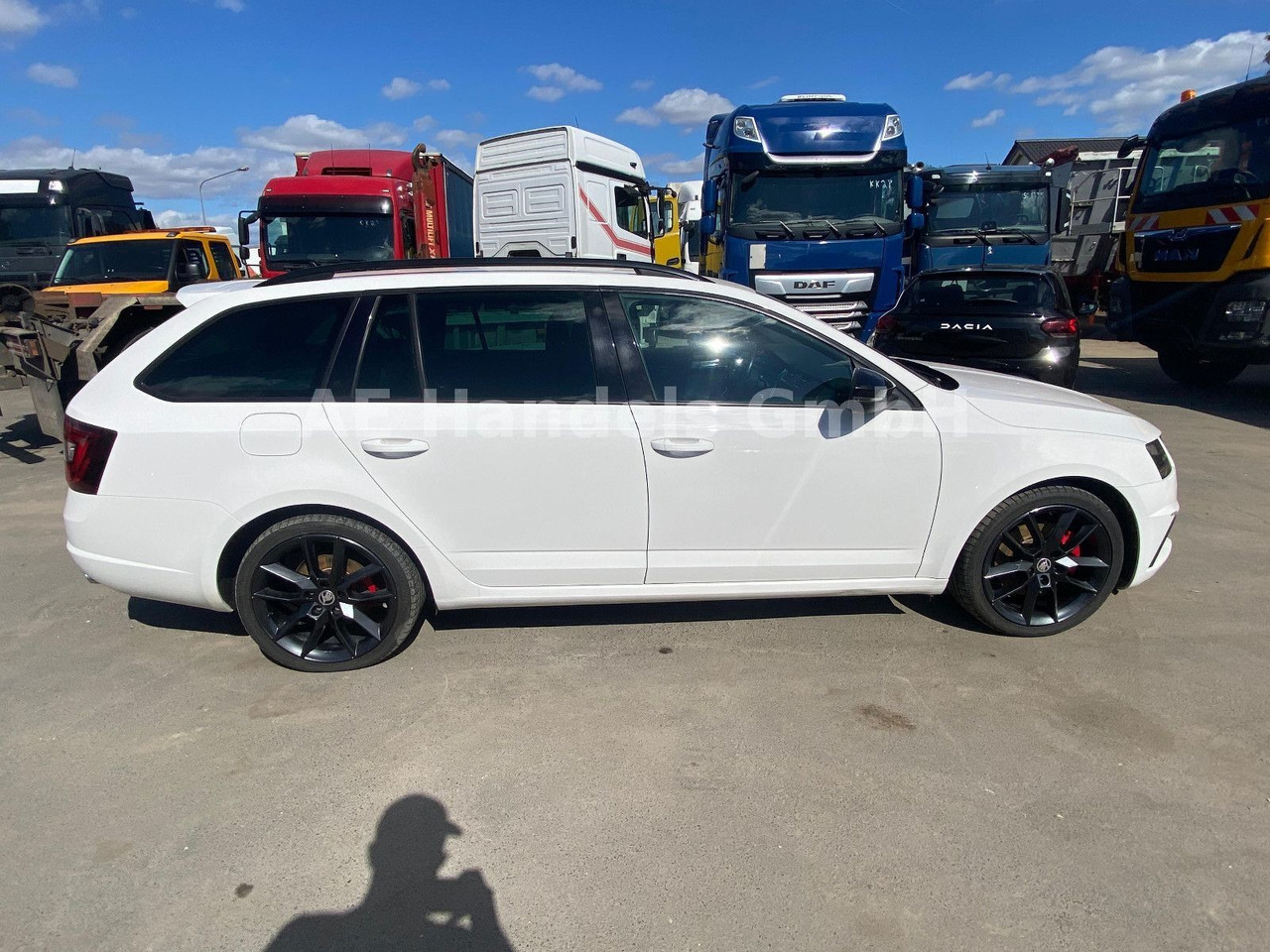 Skoda Octavia VRS Kombi 2.0 TDI *ACC/PDC/LED/1.Hand/HU - Coche familiar: foto 2 Skoda Octavia VRS Kombi 2.0 TDI *ACC/PDC/LED/1.Hand/HU - Coche familiar: foto 2
