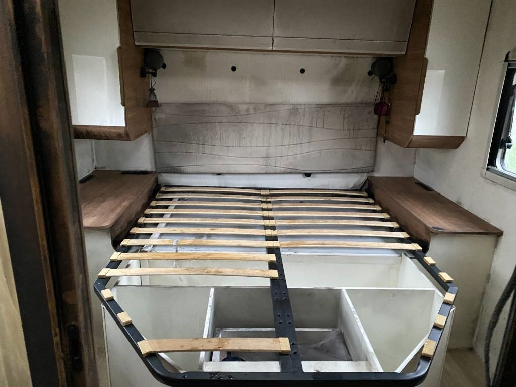 Autocaravana integral Fiat DUCATO MAXI 160 Multijet 2,2D/PILOTE G741endommagé: foto 12 Autocaravana integral Fiat DUCATO MAXI 160 Multijet 2,2D/PILOTE G741endommagé: foto 12