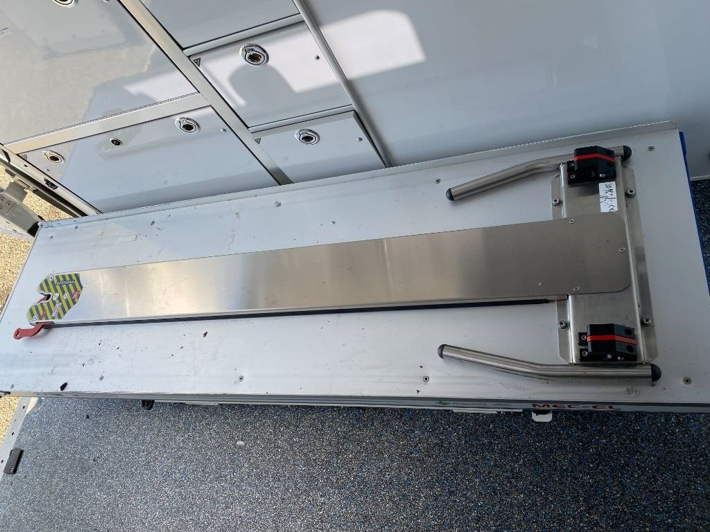 Ambulancia Fiat LES DAUPHINS/DUCATO TORINO 2.3M-Jet 160 endommagée: foto 27 Ambulancia Fiat LES DAUPHINS/DUCATO TORINO 2.3M-Jet 160 endommagée: foto 27