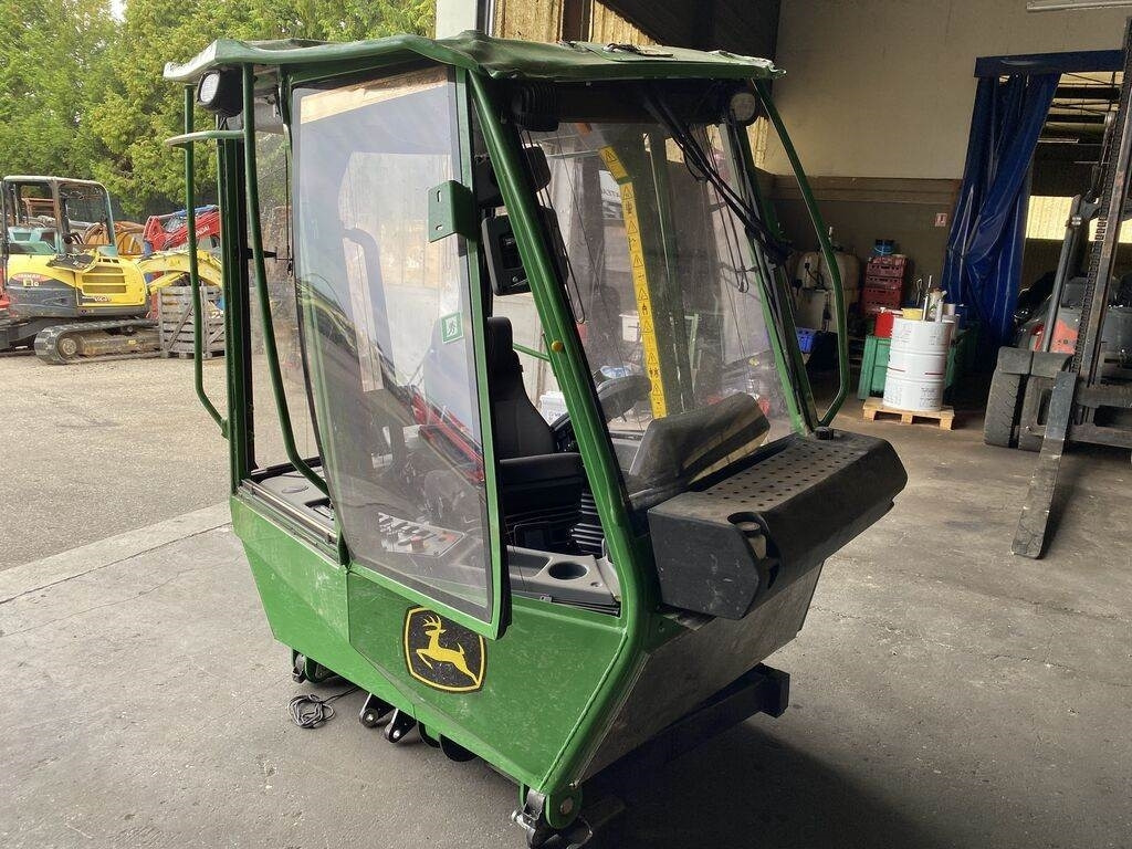 John Deere SERIE 10 - Cabina para Camión: foto 1 John Deere SERIE 10 - Cabina para Camión: foto 1