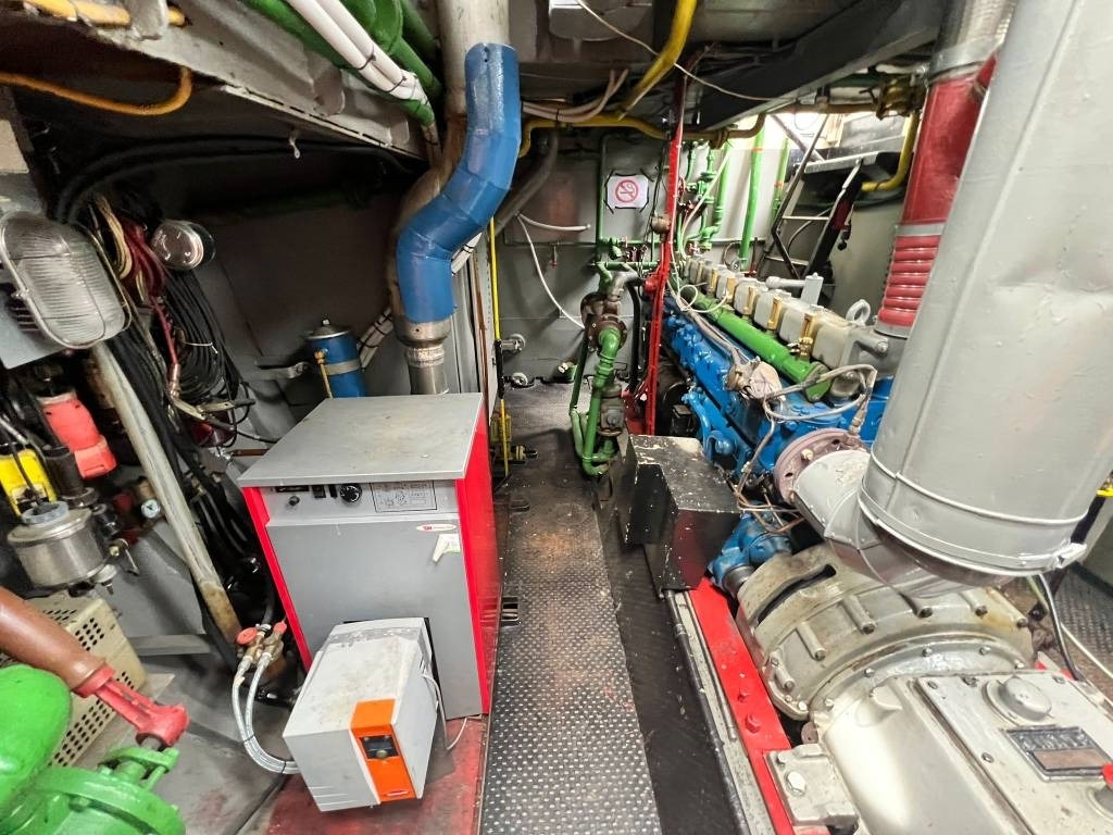 Otros maquinaria RUHRORTER SCHIFFSWERK BATEAU POUSSEUR RUHRORTER SC: foto 47