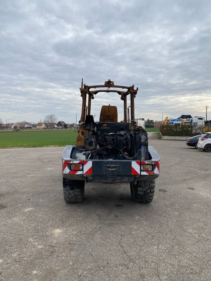 Yanmar V 100 / Certificat CE endommagée - Cargadora de ruedas: foto 5 Yanmar V 100 / Certificat CE endommagée - Cargadora de ruedas: foto 5