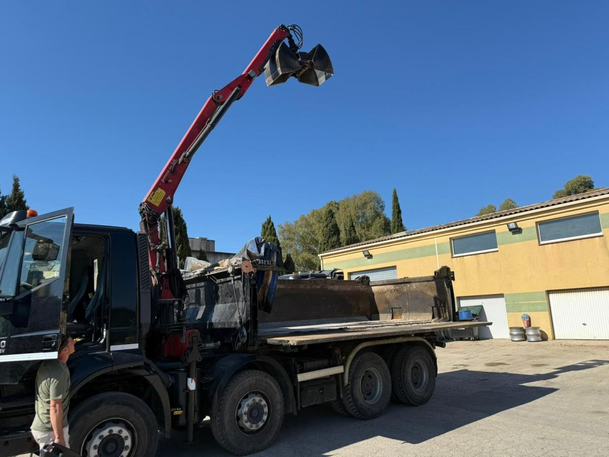 Iveco TRAKKER 410 EEV BI-BENNE GRUE MARREL 8X4 - Camión volquete: foto 5 Iveco TRAKKER 410 EEV BI-BENNE GRUE MARREL 8X4 - Camión volquete: foto 5