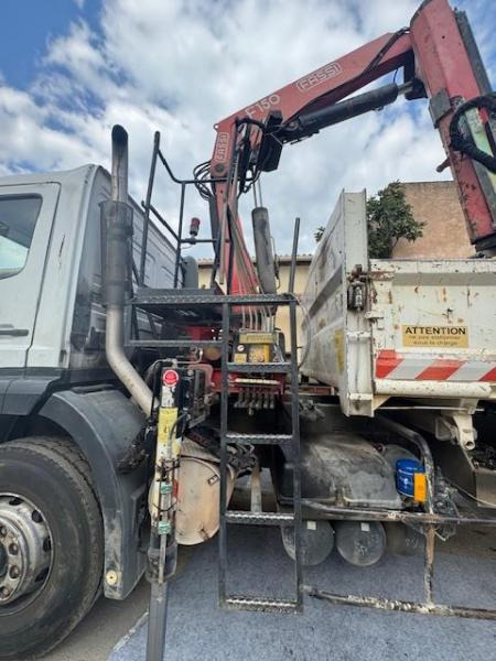 Camión volquete, Camión grúa Mercedes AXOR 1828 BENNE GRUE FASSI: foto 7