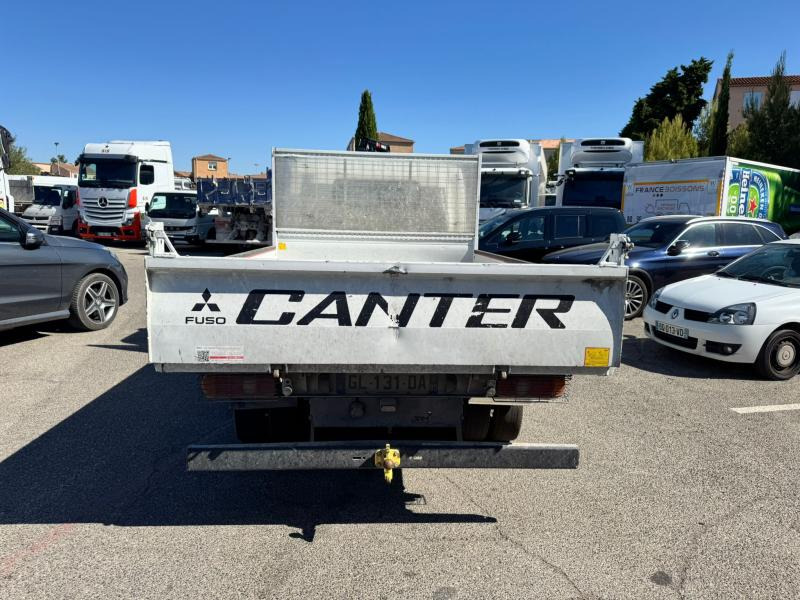 Mitsubishi Fuso Canter 3C15 - Furgoneta basculante: foto 5 Mitsubishi Fuso Canter 3C15 - Furgoneta basculante: foto 5