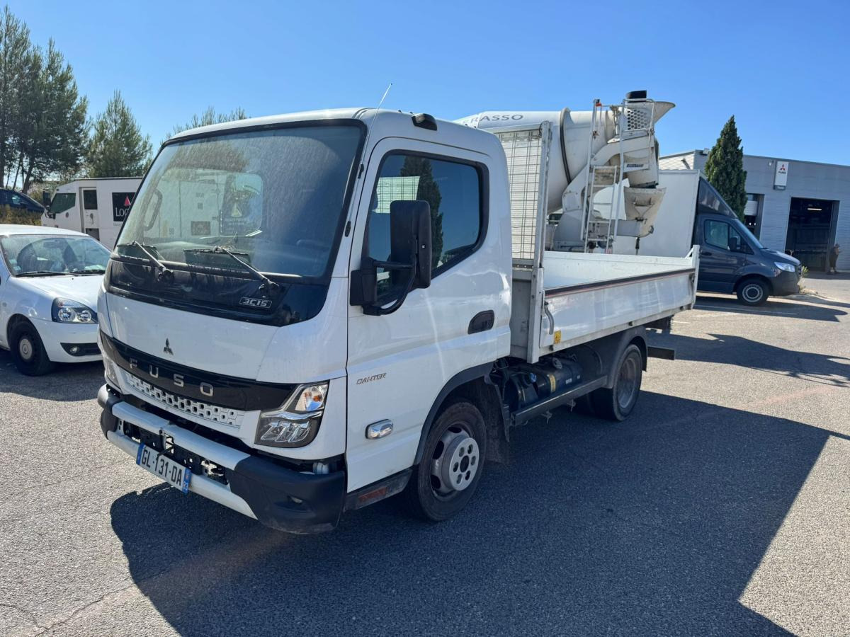 Mitsubishi Fuso Canter 3C15 - Furgoneta basculante: foto 3 Mitsubishi Fuso Canter 3C15 - Furgoneta basculante: foto 3