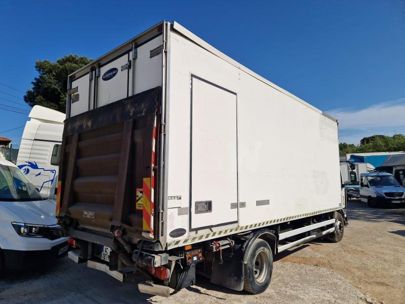 Renault MIDLUM 220 DXI - Camión frigorífico: foto 3 Renault MIDLUM 220 DXI - Camión frigorífico: foto 3