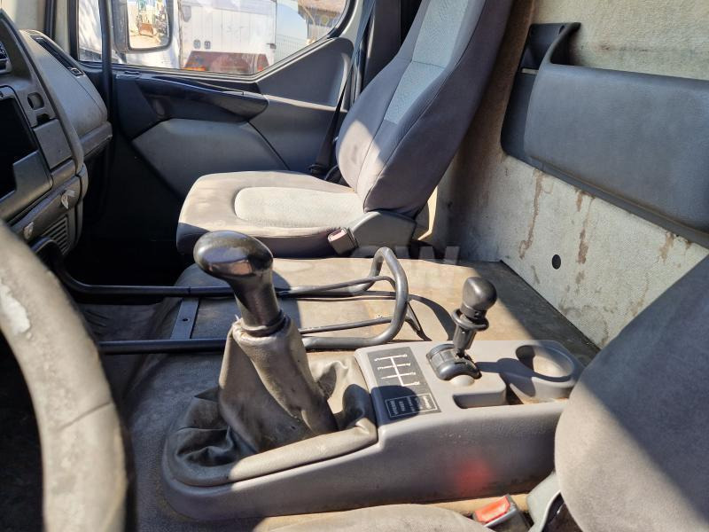 Camión caja cerrada Renault Midlum 220 DCI: foto 11 Camión caja cerrada Renault Midlum 220 DCI: foto 11