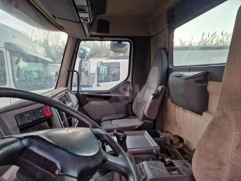 Renault Premium 420 DCI - Camión multibasculante: foto 5 Renault Premium 420 DCI - Camión multibasculante: foto 5