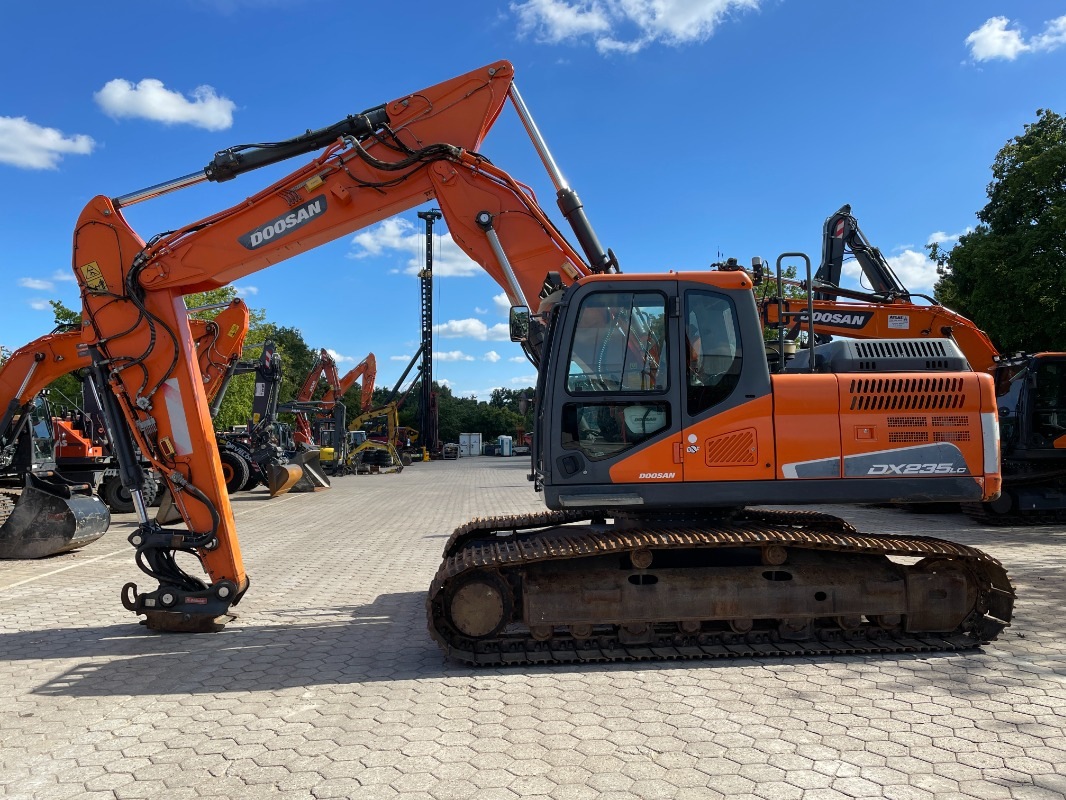 Doosan DX235LC-5 - Excavadora de cadenas: foto 4 Doosan DX235LC-5 - Excavadora de cadenas: foto 4