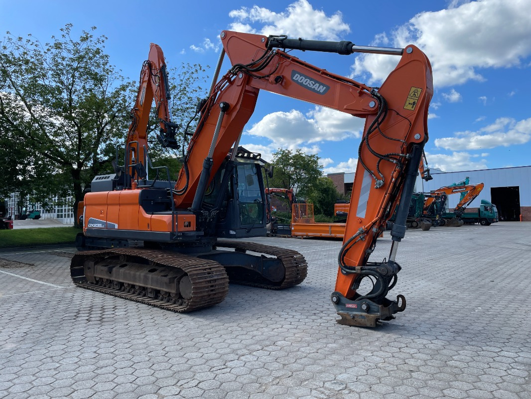 Doosan DX235LC-5 - Excavadora de cadenas: foto 5 Doosan DX235LC-5 - Excavadora de cadenas: foto 5