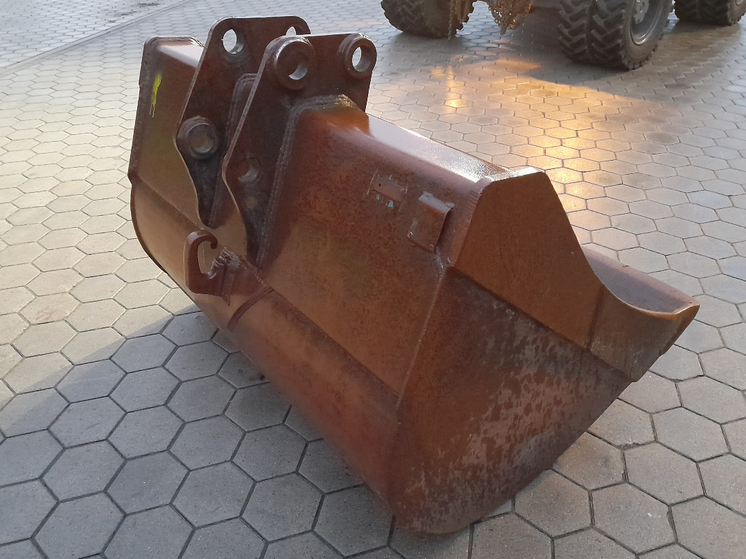 TIEFLÖFFEL 1600 MM BREIT, - Implemento: foto 2 TIEFLÖFFEL 1600 MM BREIT, - Implemento: foto 2