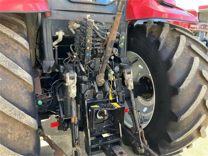 Case IH Maxxum 145 4WD Active Drive 8 - Tractor: foto 4 Case IH Maxxum 145 4WD Active Drive 8 - Tractor: foto 4