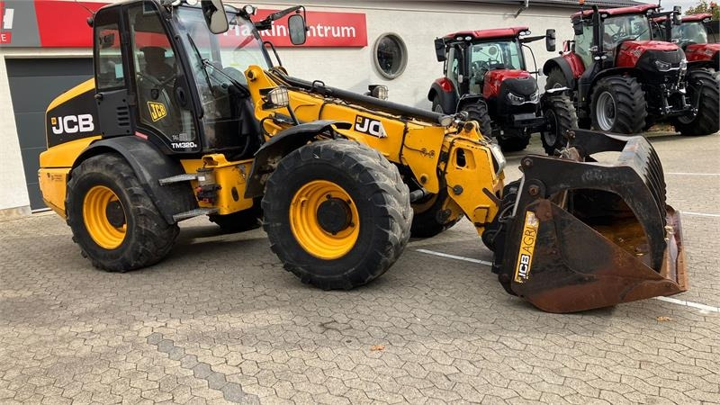 JCB TM 320S Agri  - Manipulador telescópico: foto 1 JCB TM 320S Agri  - Manipulador telescópico: foto 1